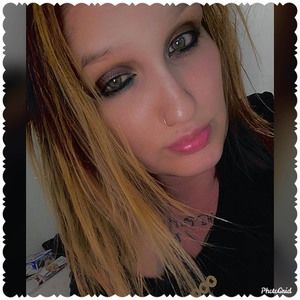 Meet your Posher, Tina